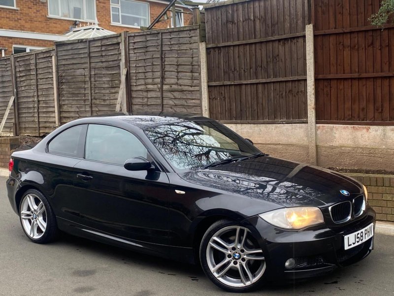 BMW 1 SERIES