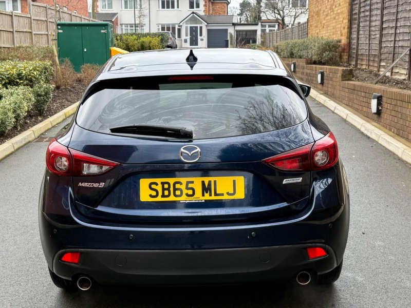 MAZDA MAZDA3