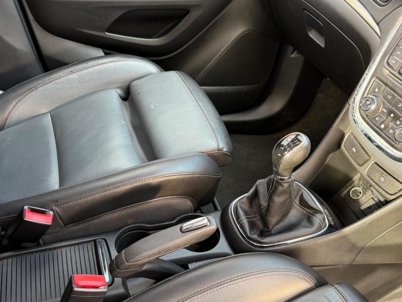 VAUXHALL MOKKA