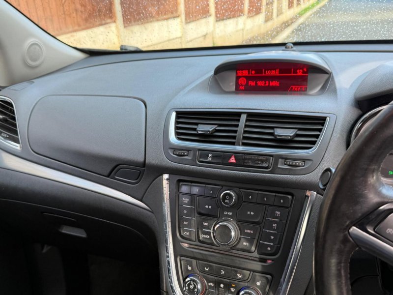 VAUXHALL MOKKA