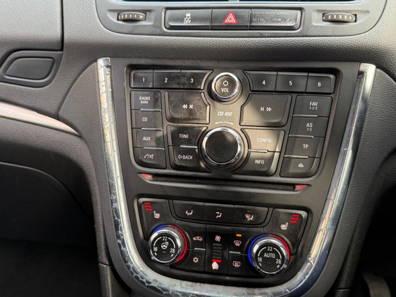 VAUXHALL MOKKA