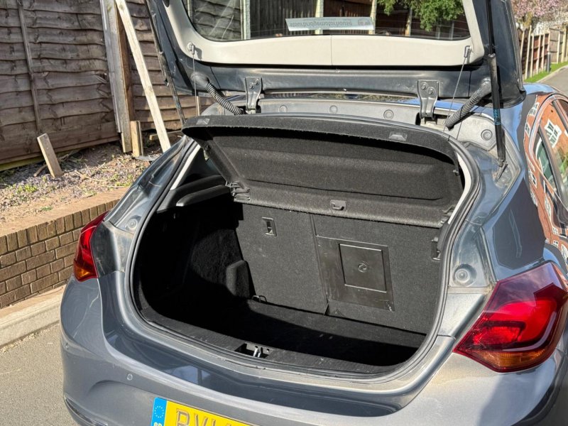 VAUXHALL ASTRA