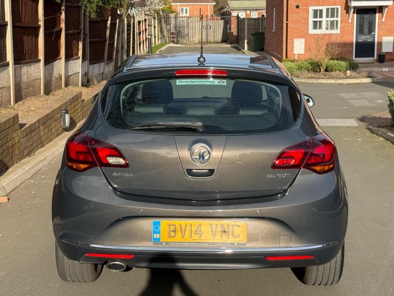 VAUXHALL ASTRA