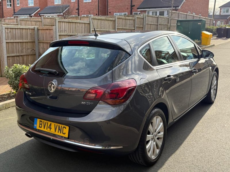 VAUXHALL ASTRA