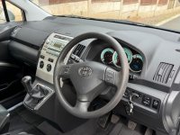 TOYOTA COROLLA VERSO