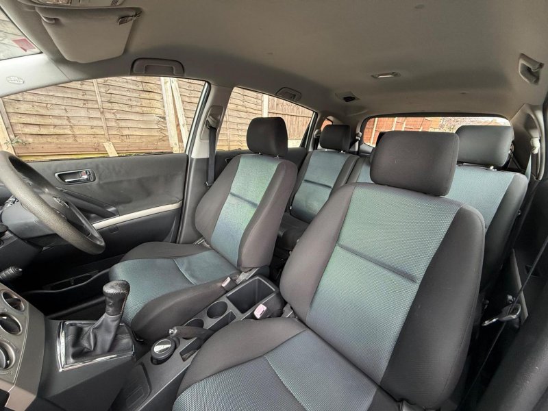 TOYOTA COROLLA VERSO