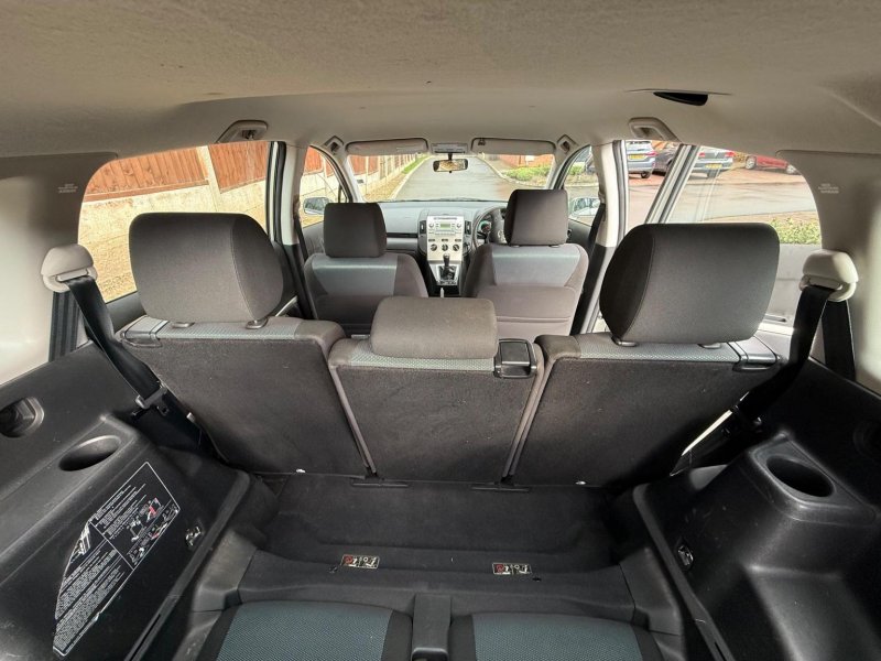 TOYOTA COROLLA VERSO