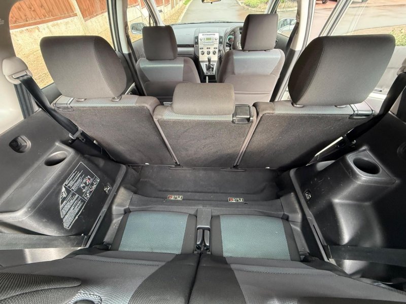 TOYOTA COROLLA VERSO