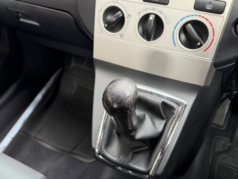 TOYOTA COROLLA VERSO