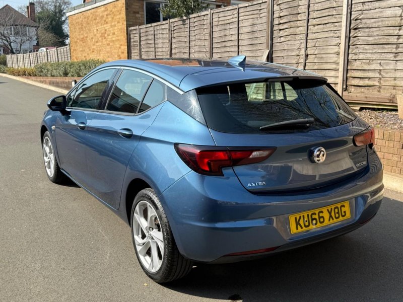 VAUXHALL ASTRA