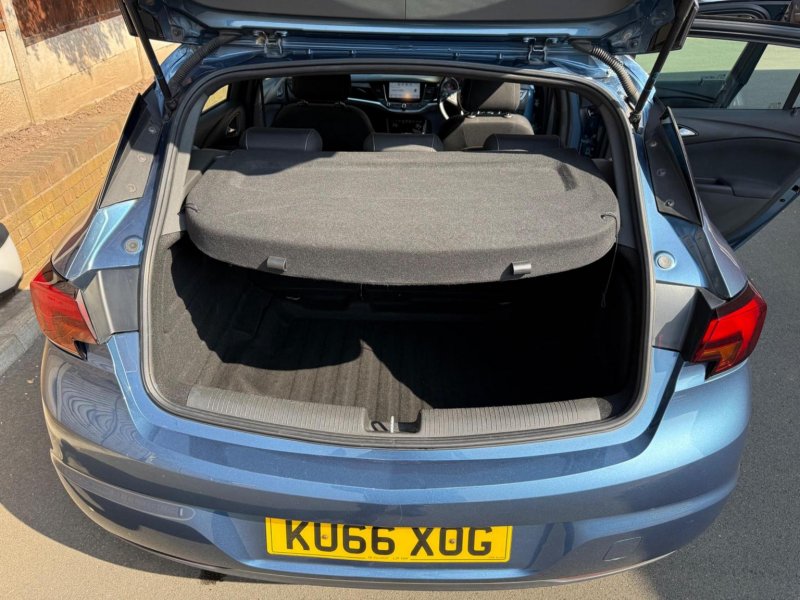 VAUXHALL ASTRA