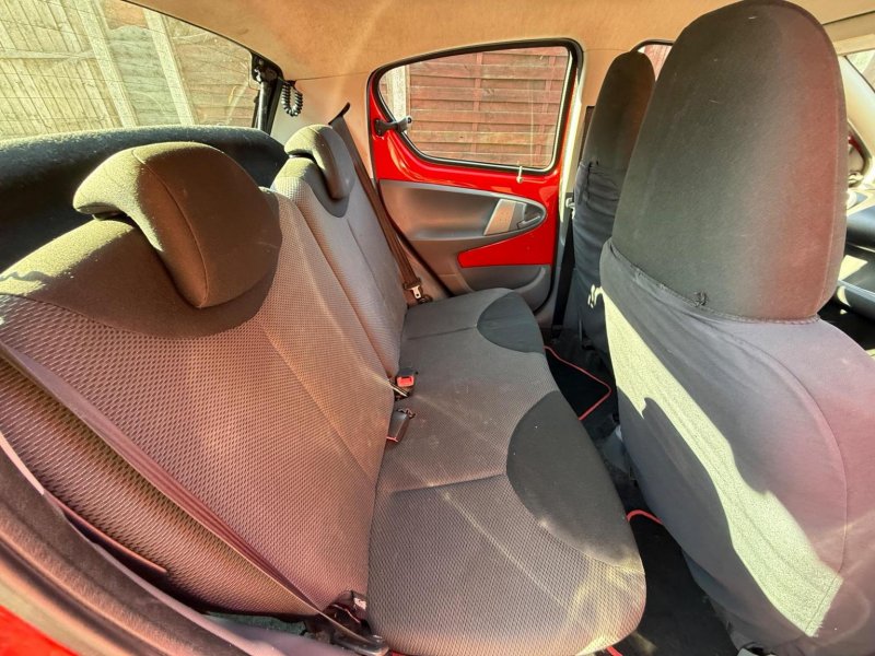 TOYOTA AYGO