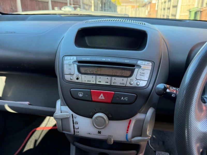 TOYOTA AYGO