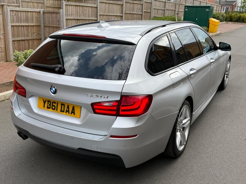 BMW 5 SERIES