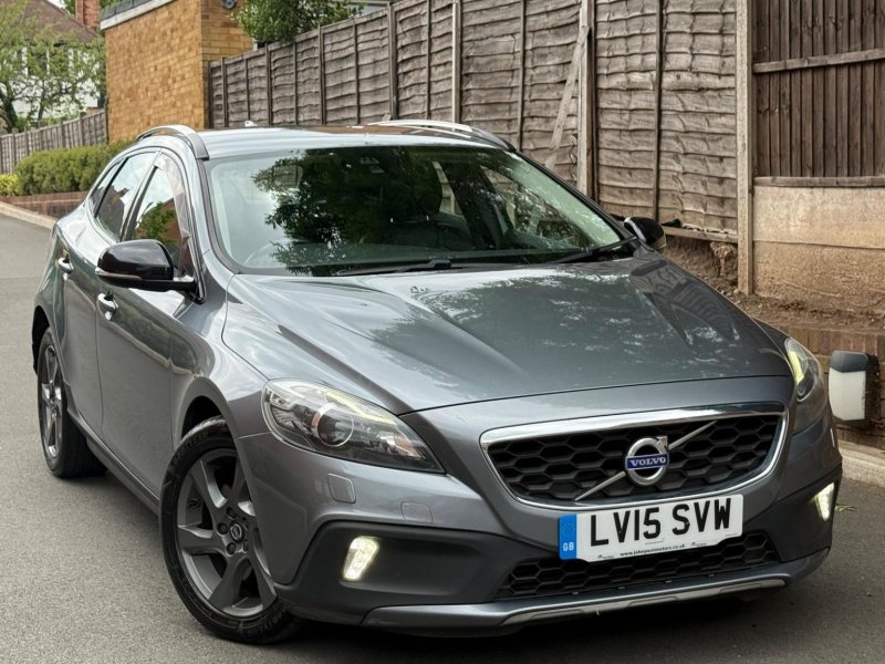 VOLVO V40 CROSS COUNTRY