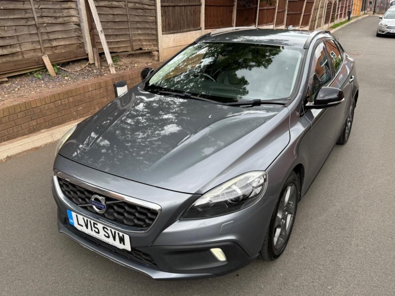 VOLVO V40 CROSS COUNTRY