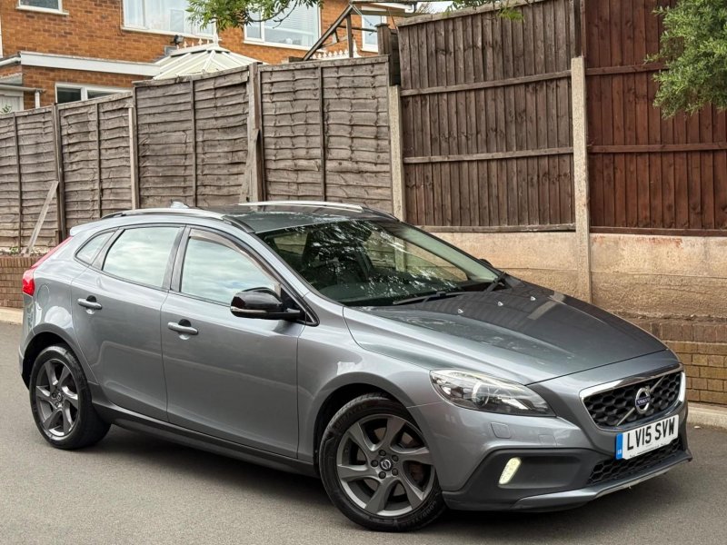 VOLVO V40 CROSS COUNTRY