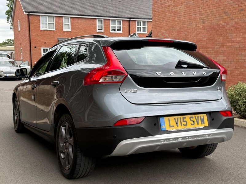 VOLVO V40 CROSS COUNTRY