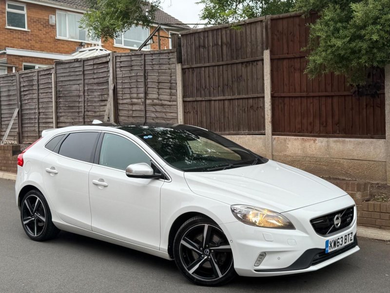 VOLVO V40