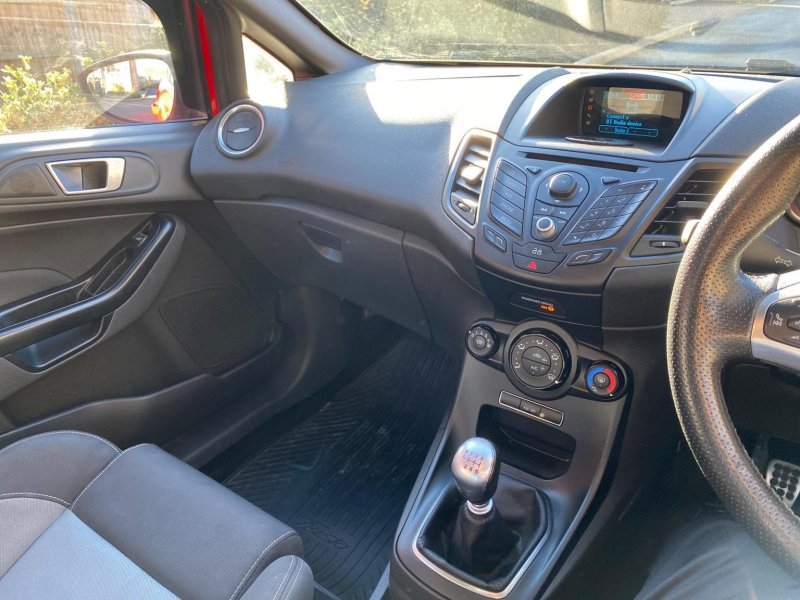 FORD FIESTA