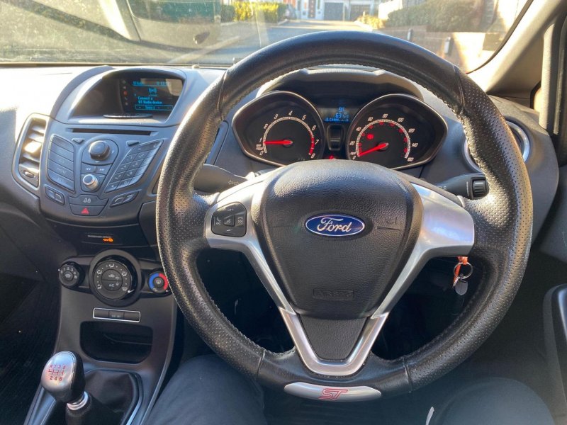 FORD FIESTA