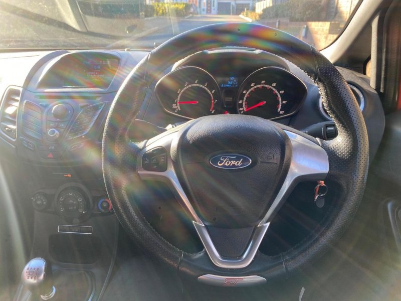 FORD FIESTA