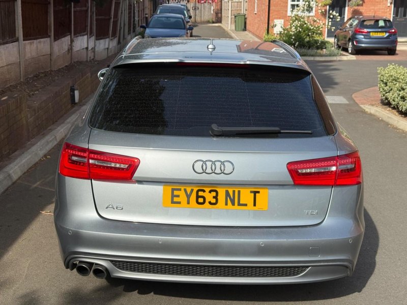 AUDI A6 AVANT