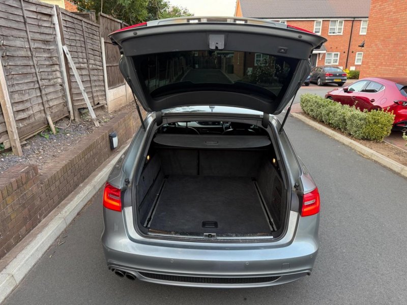 AUDI A6 AVANT