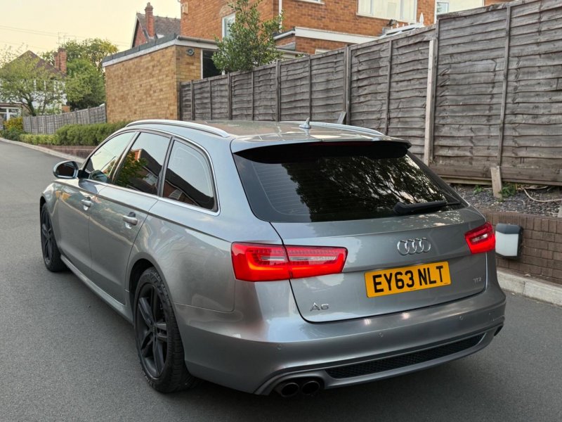 AUDI A6 AVANT