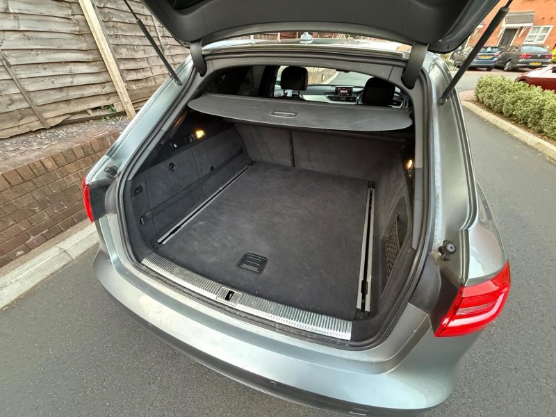 AUDI A6 AVANT