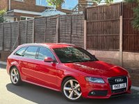 AUDI A4 AVANT